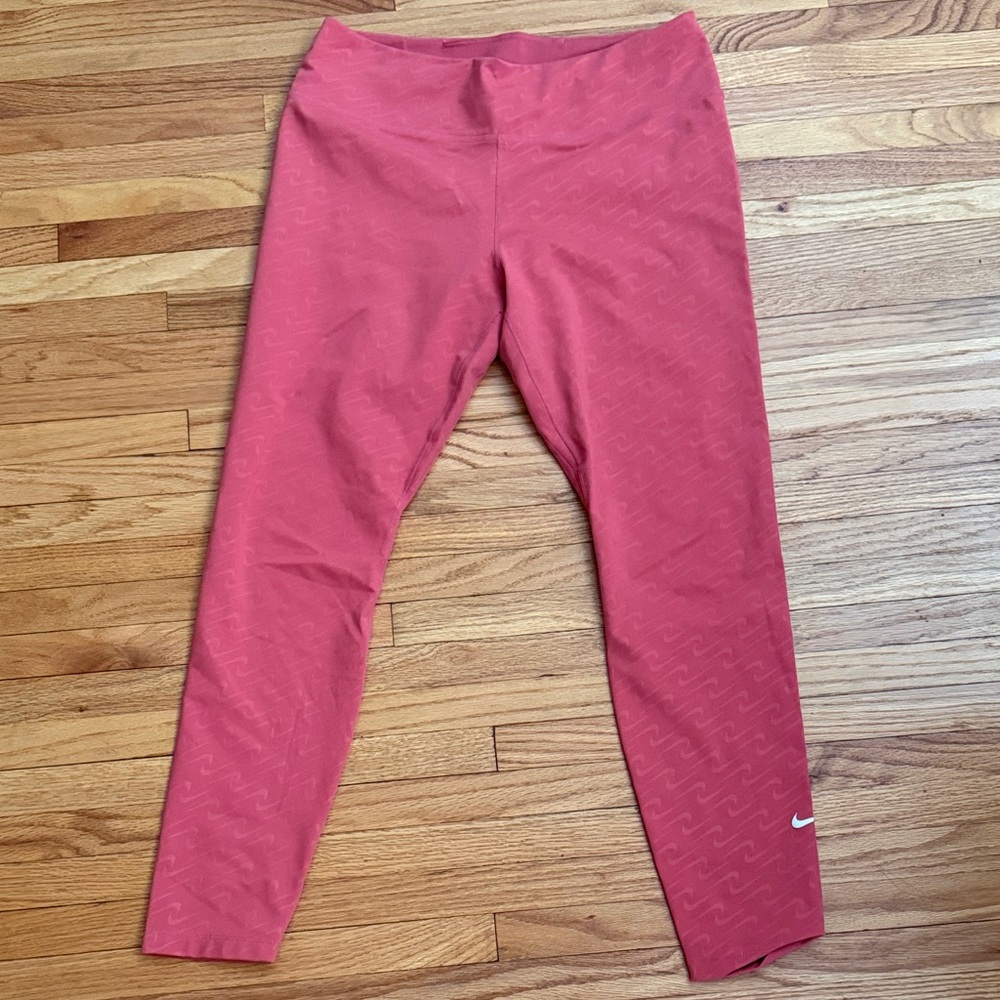 Nike Coral Pink Leggings